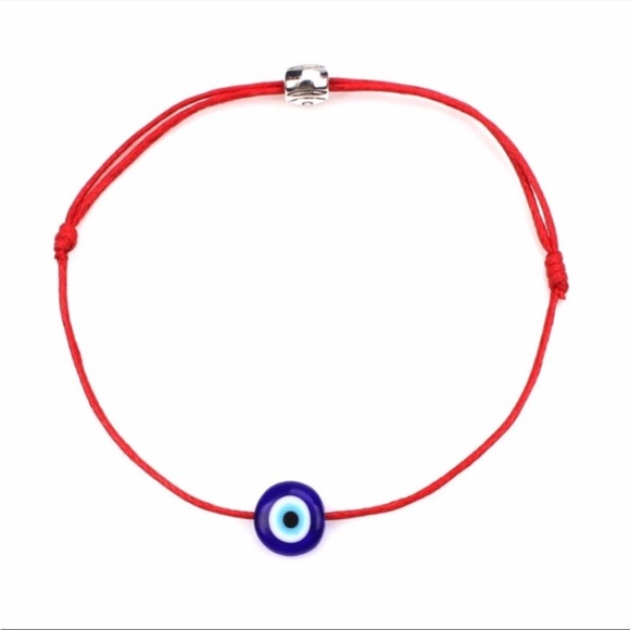 THINK VINTAGE ONLINE Jewelry - PROTECTION Red String Evil Eye Bracelet